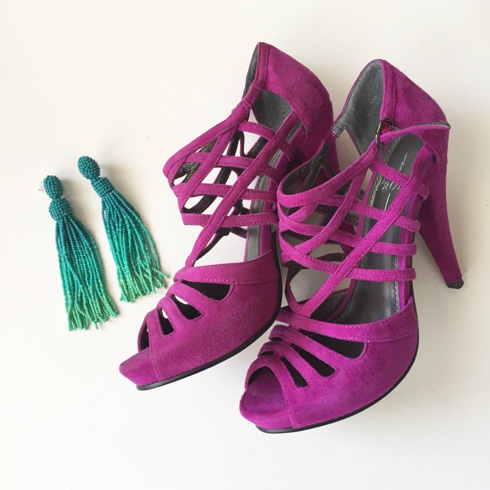 NWOT Linea Paolo Purple Suede Heel